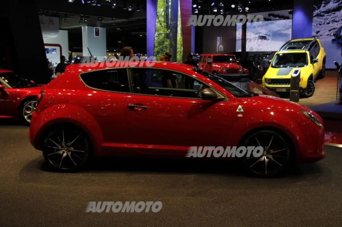 Alfa Romeo al Salone di Parigi 2014 (15)