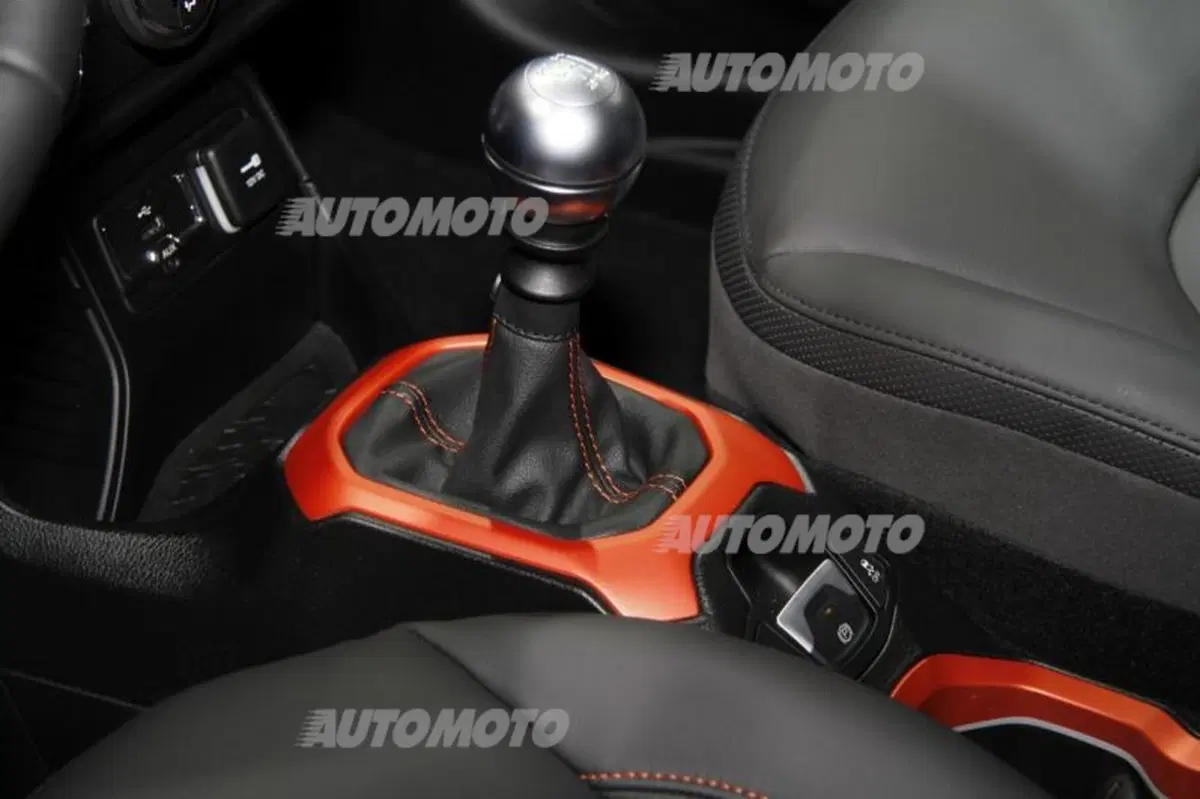 Jeep al Salone di Parigi 2014 (26)