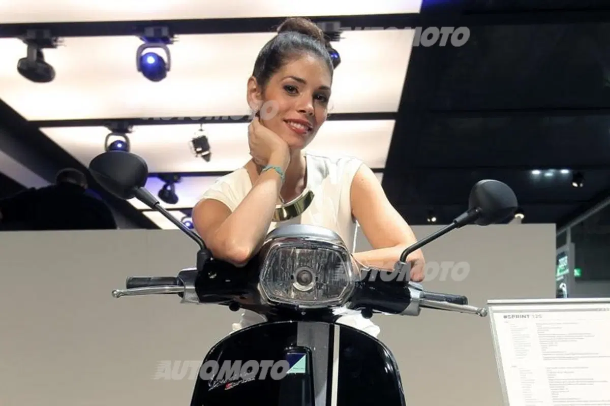 iLike@EICMA 2014: vota le ragazze più belle (18)