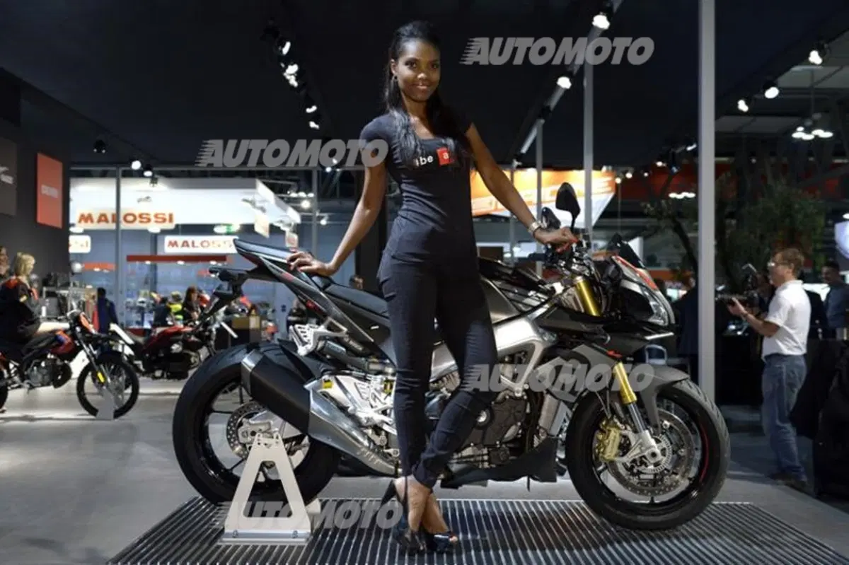 iLike@EICMA 2014: vota le ragazze più belle (31)