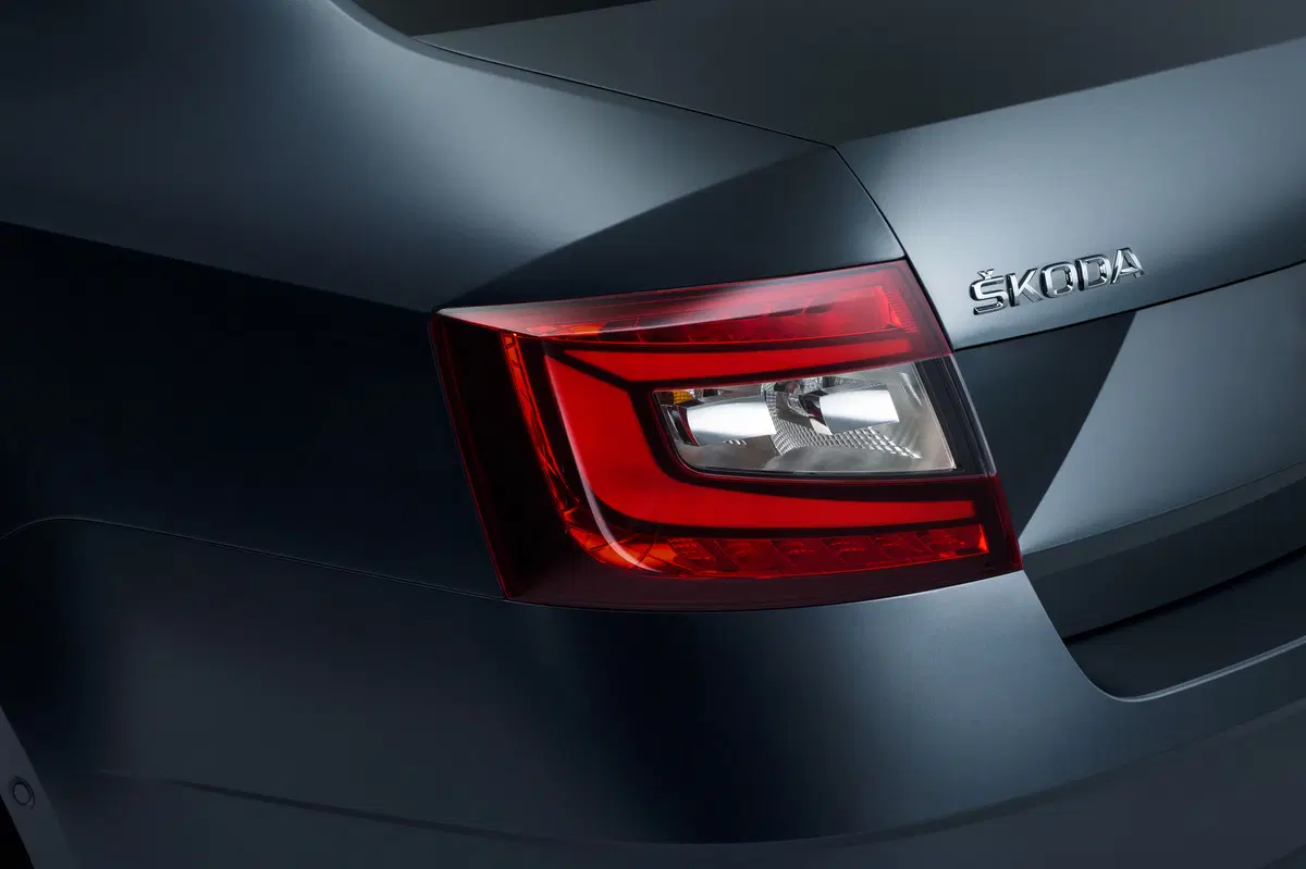 Skoda Octavia restyling 2017 | Com'è dal vivo [Video] (13)