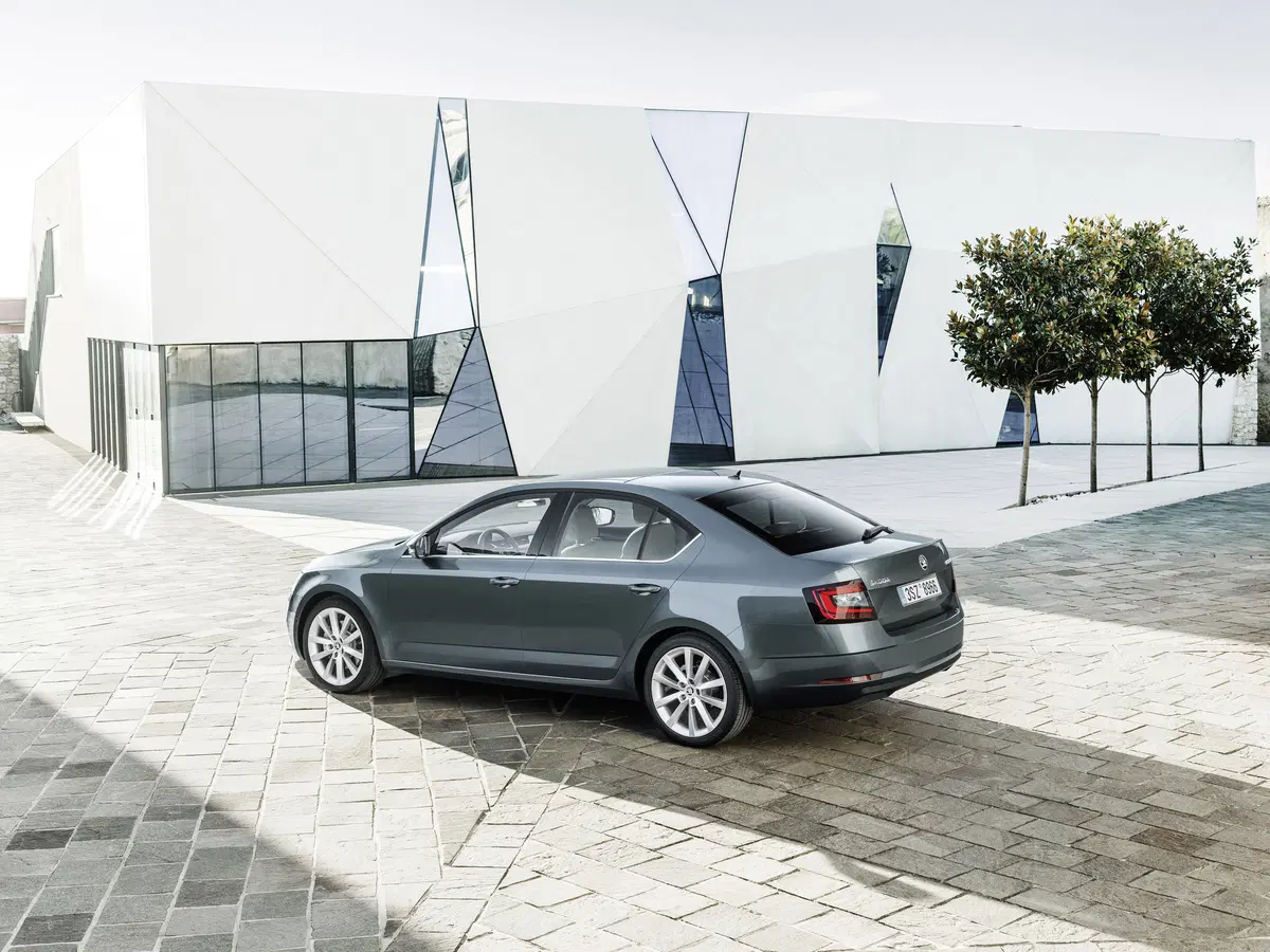 Skoda Octavia restyling 2017 | Com'è dal vivo [Video] (8)