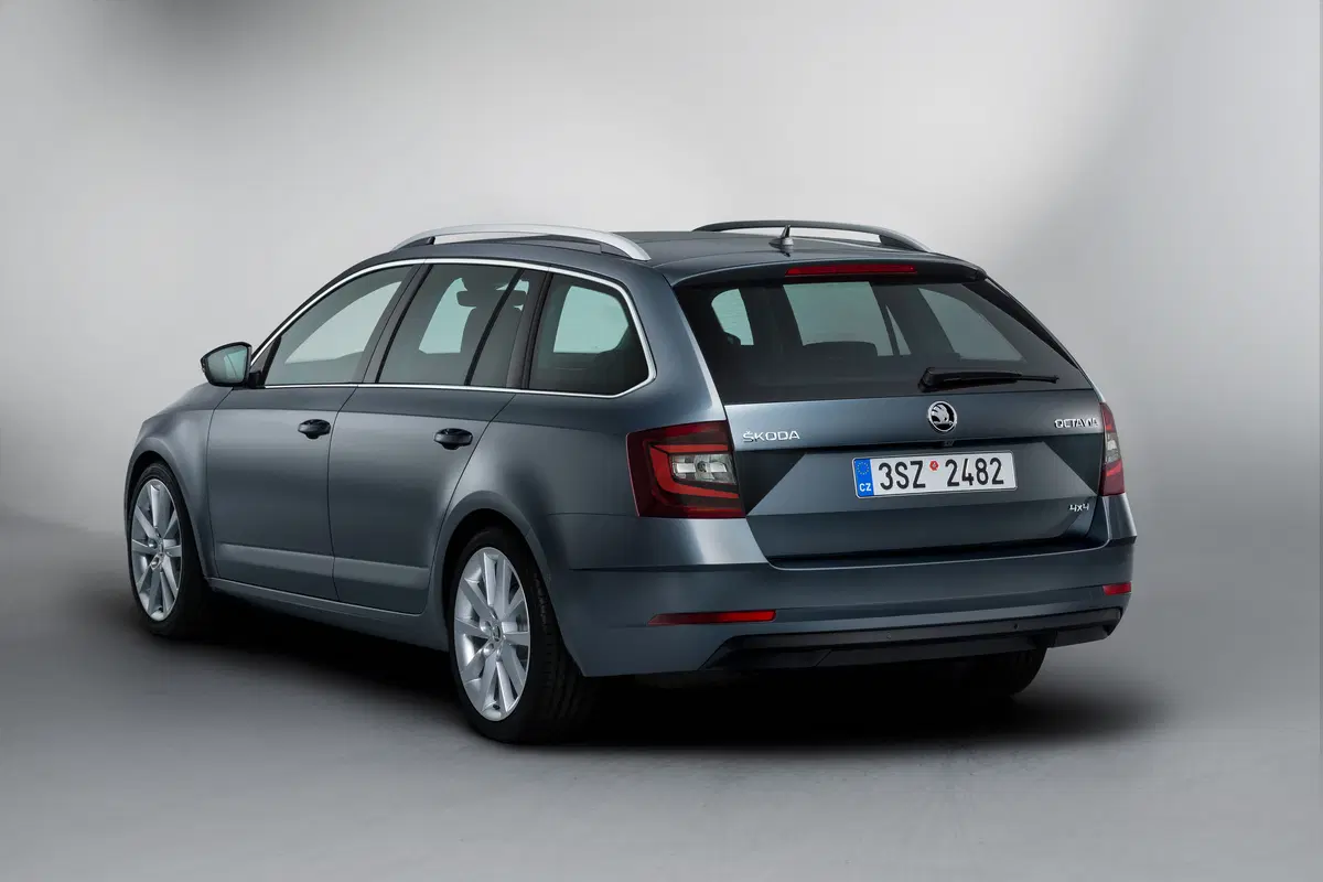 Skoda Octavia restyling 2017 | Com'è dal vivo [Video] (37)