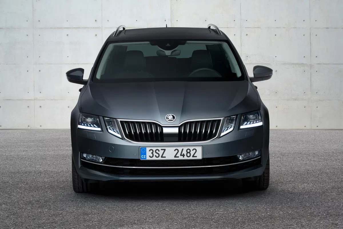 Skoda Octavia restyling 2017 | Com'è dal vivo [Video] (34)