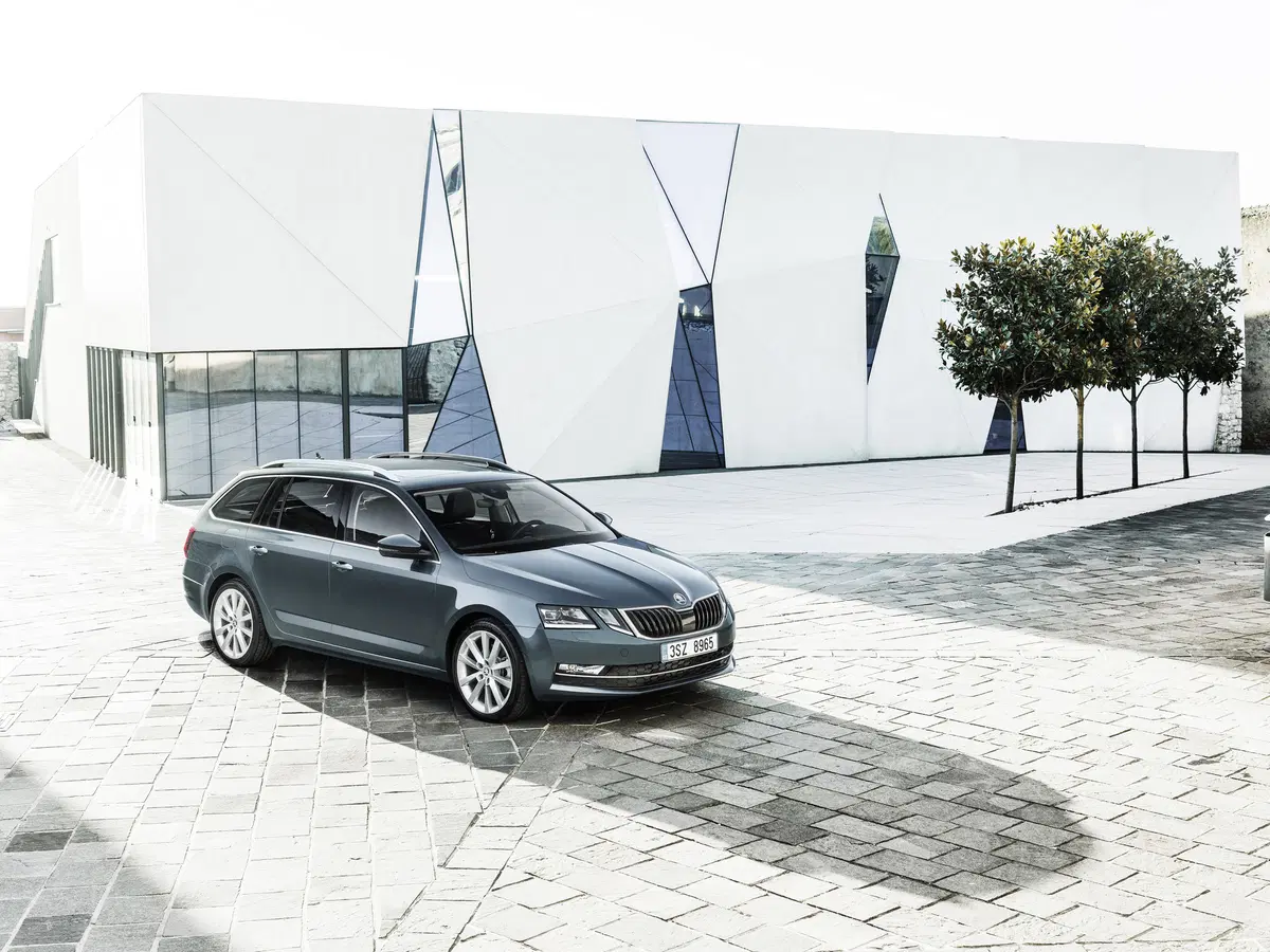 Skoda Octavia restyling 2017 | Com'è dal vivo [Video] (38)
