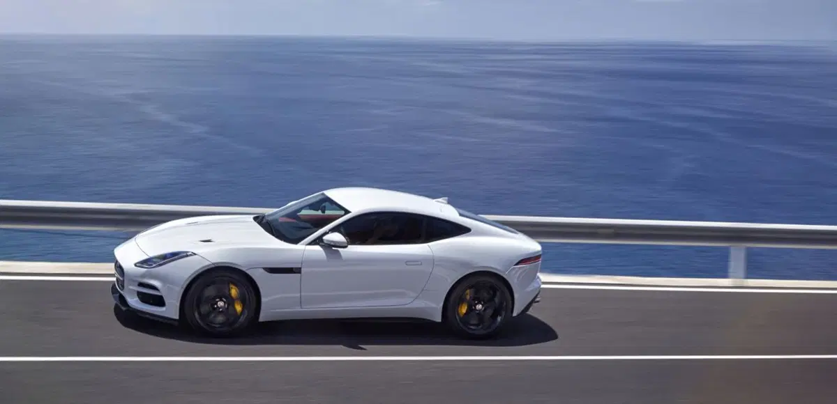 Jaguar F-Type, restyling per la sportiva britannica (8)