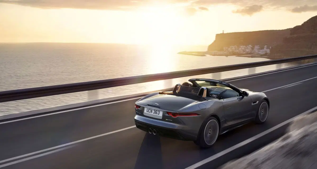 Jaguar F-Type, restyling per la sportiva britannica (12)