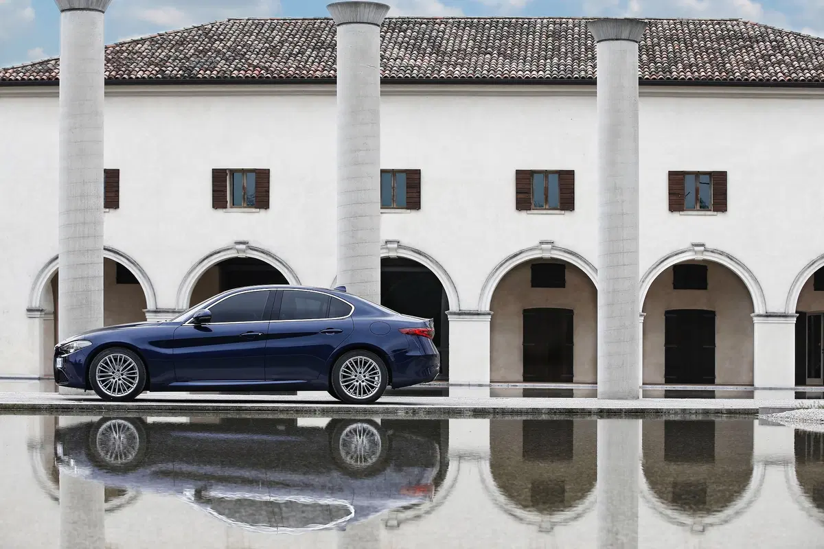 Alfa Romeo Giulia diesel 2.2 180 CV [Video Prime Impressioni] (10)