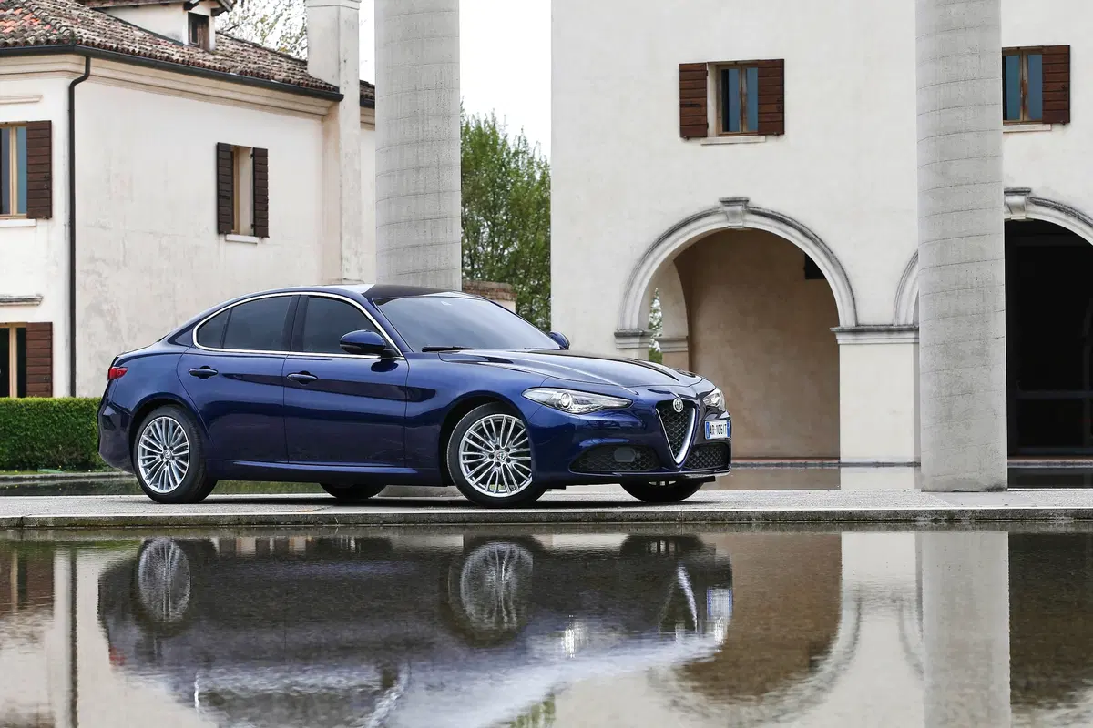 Alfa Romeo Giulia diesel 2.2 180 CV [Video Prime Impressioni] (13)