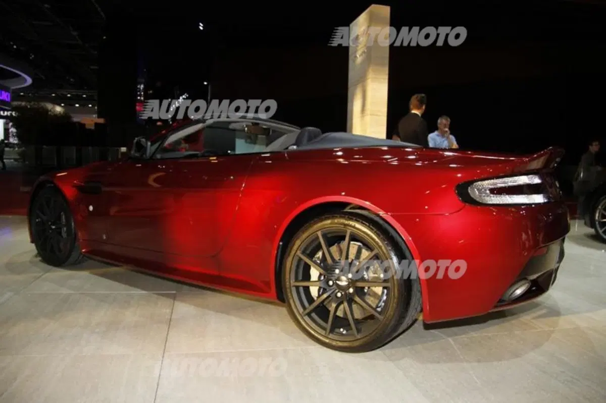 Aston Martin al Salone di Parigi 2014 (4)