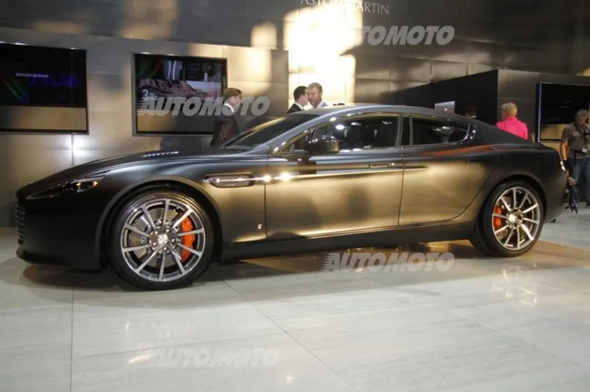Aston Martin al Salone di Parigi 2014 (8)