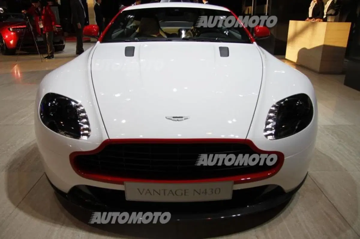 Aston Martin al Salone di Parigi 2014 (11)