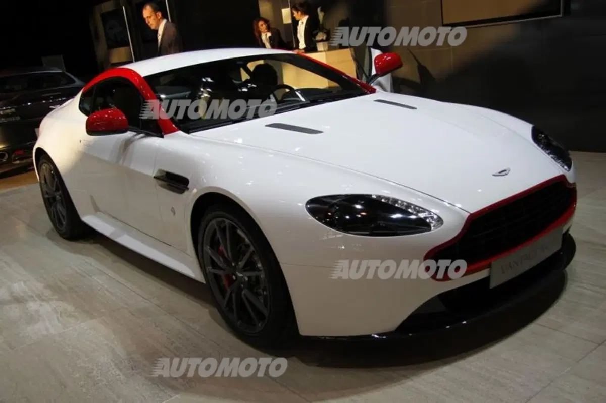 Aston Martin al Salone di Parigi 2014 (12)