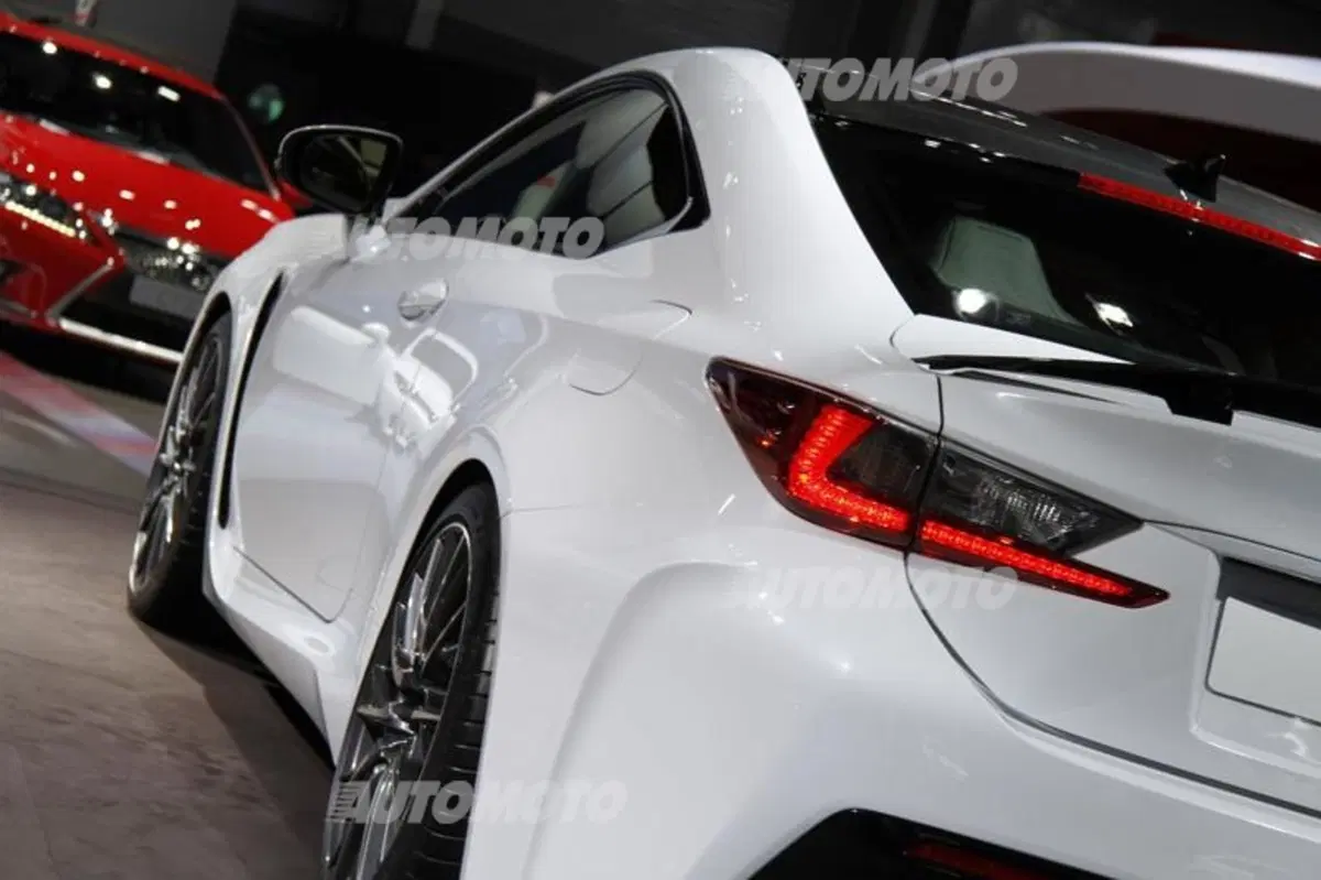 Lexus al Salone di Parigi 2014 (5)