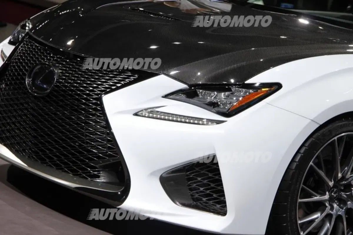 Lexus al Salone di Parigi 2014 (6)