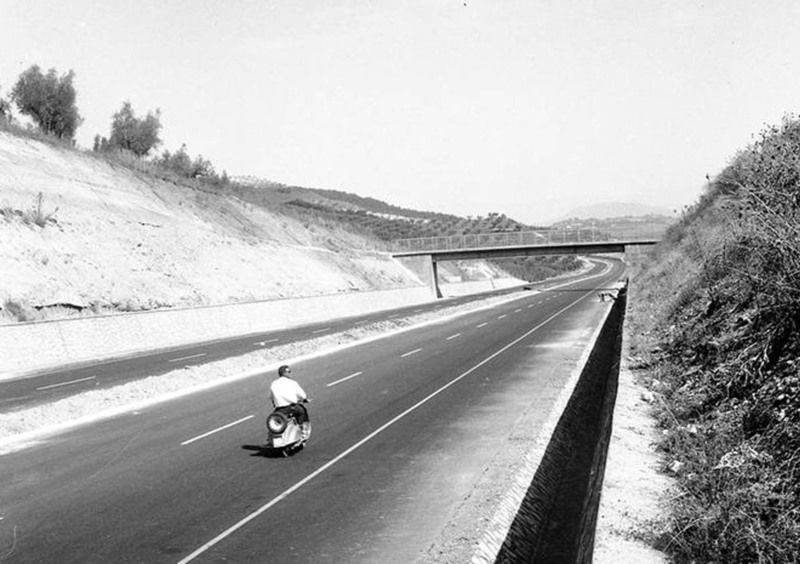 L&#039;Autostrada del Sole compie 50 anni. Fiore all&#039;occhiello nell&#039;Italia del &quot;boom&quot;