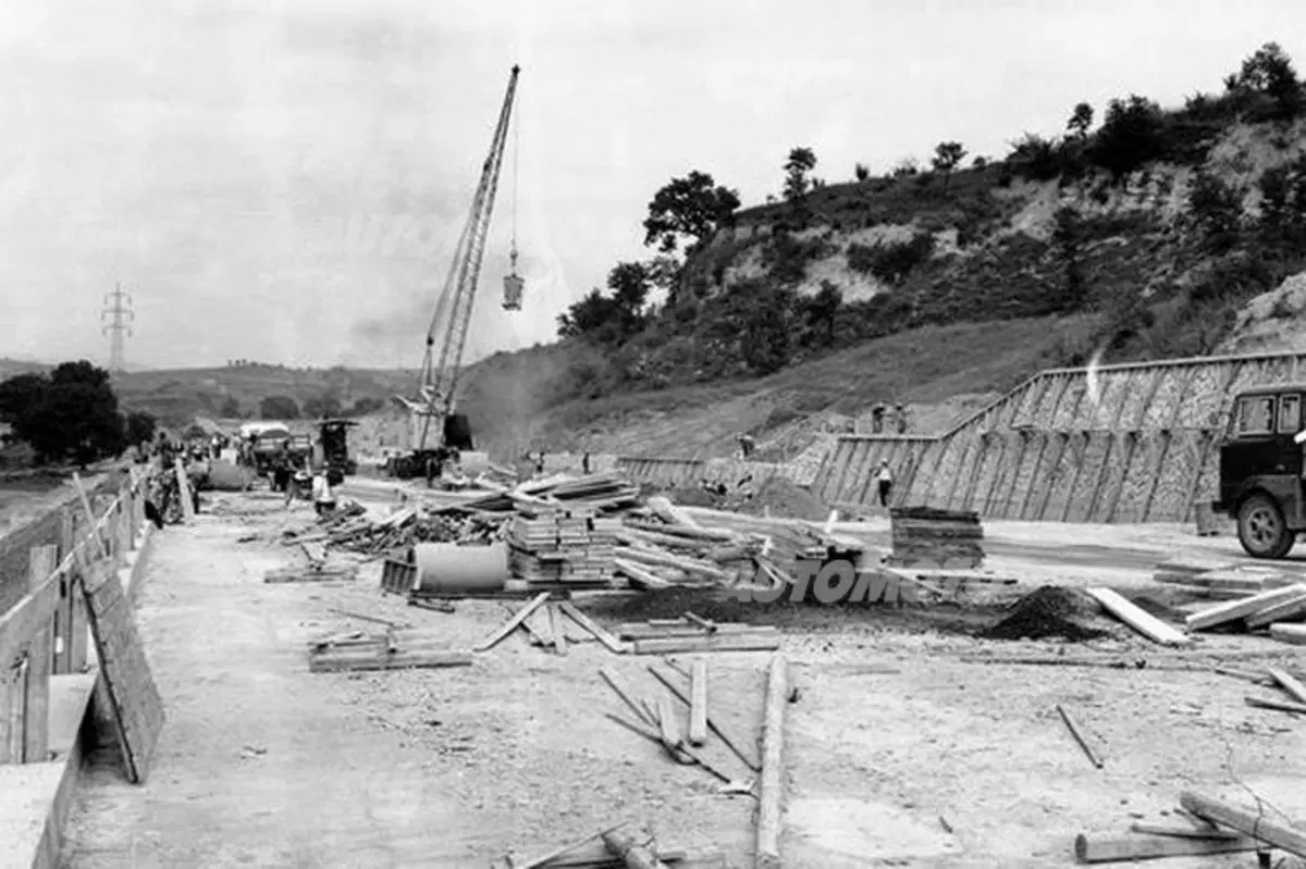 L'Autostrada del Sole compie 50 anni. Fiore all'occhiello nell'Italia del "boom" (9)
