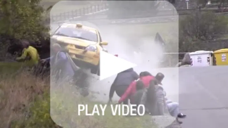 Rally Valle d'Aosta: sfiorata la strage per spettatori situati dove non dovevano essere
