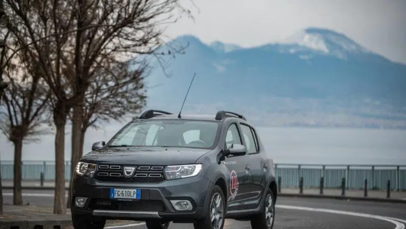 Dacia Sandero e Genny Savastano, lo spot &ldquo;spacca Napoli&rdquo; [Video]