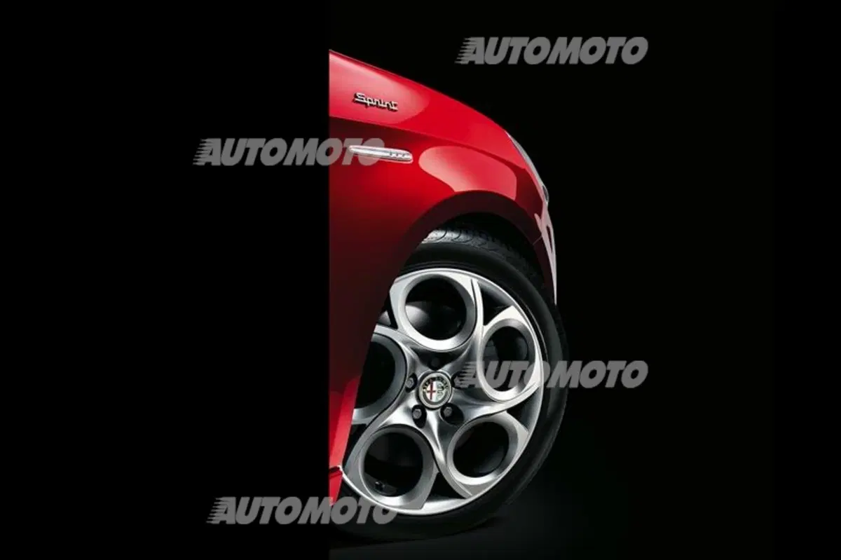 Alfa Romeo Giulietta Sprint: a Parigi l'icona si rinnova (3)