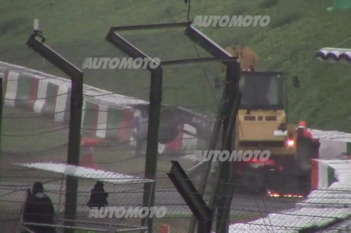 Jules Bianchi: il video dell'incidente a Suzuka in un filmato amatoriale (6)