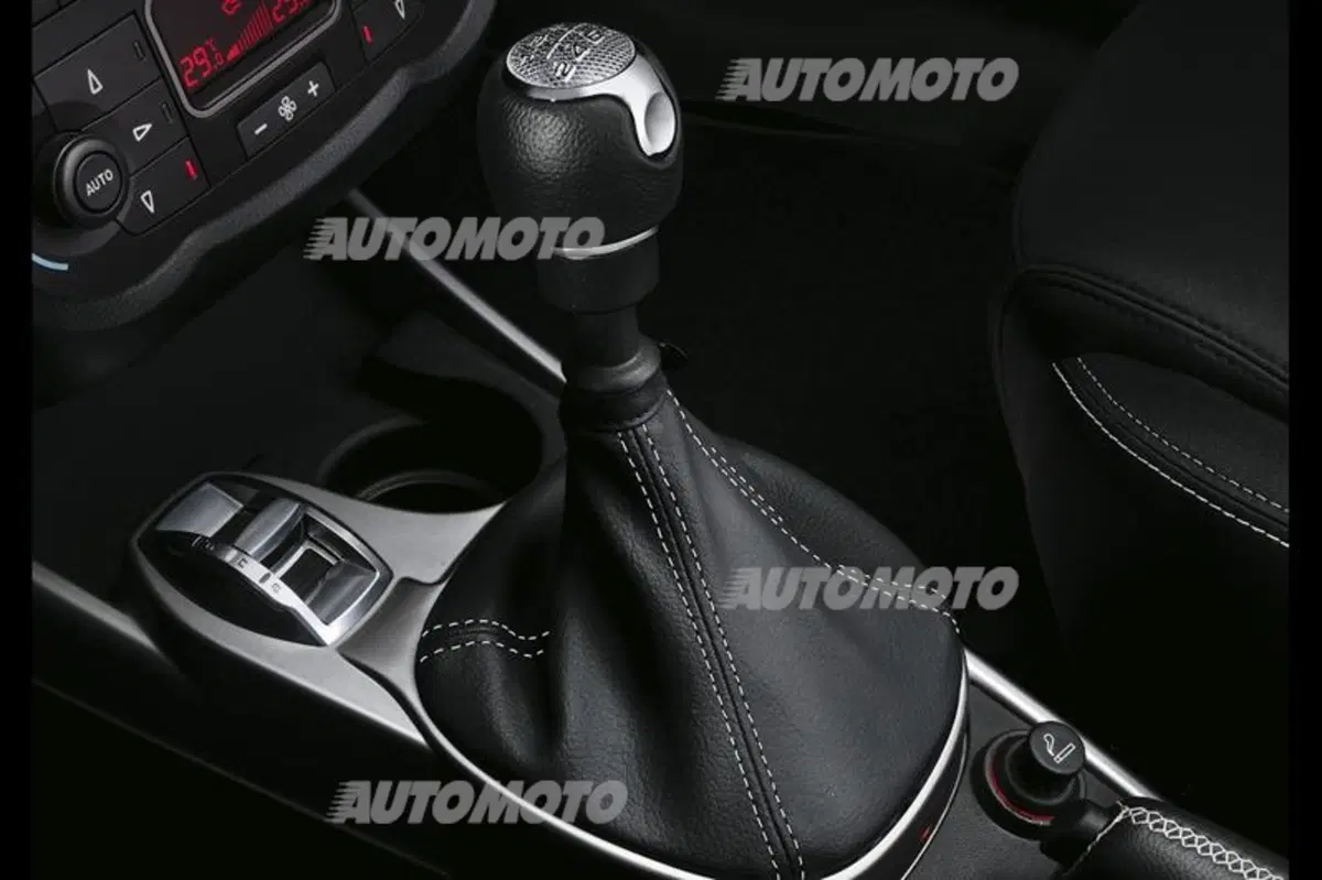 Alfa Romeo MiTo Junior: un allestimento grintoso per i giovani (7)