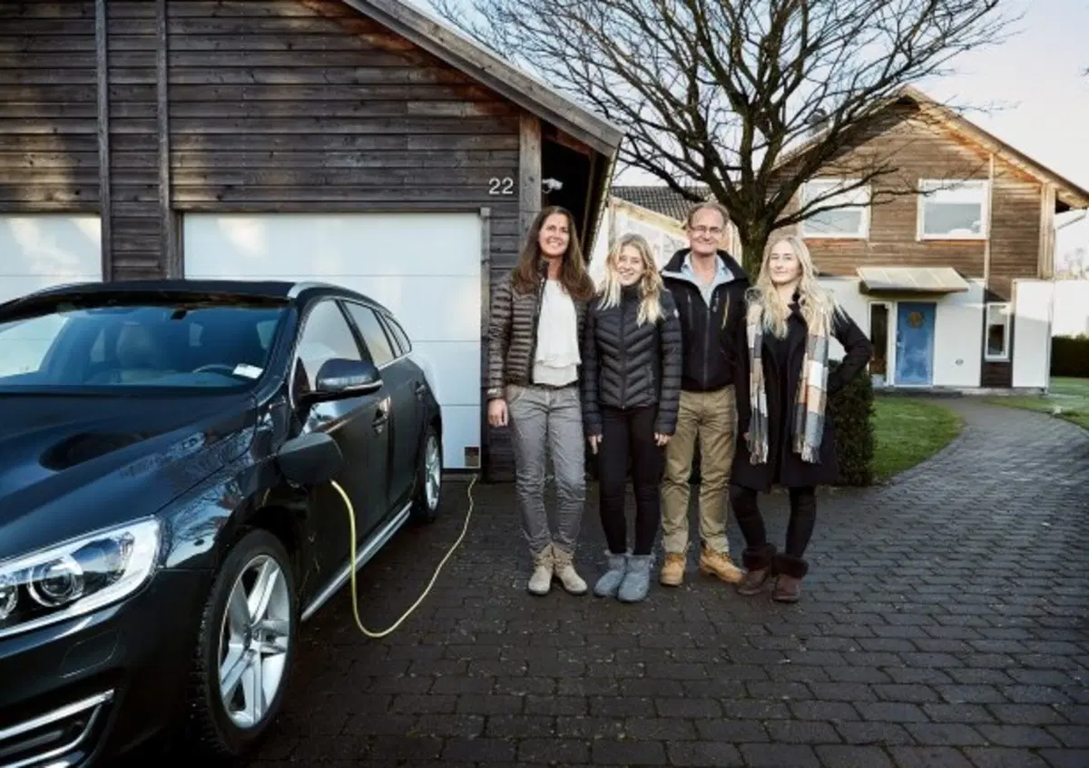 Volvo Drive Me: la prima auto a guida autonoma "affidata" a una famiglia