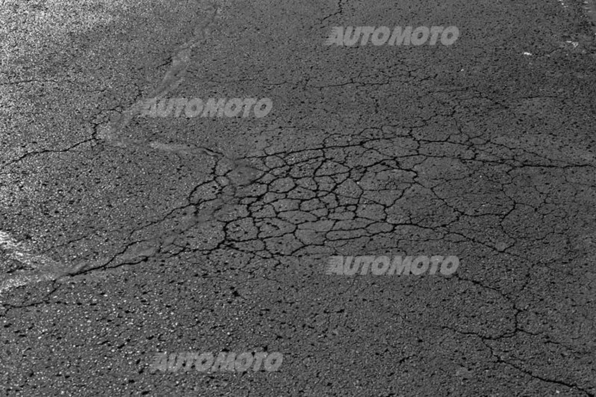 Buche e strade come groviera, dimezzato il consumo di asfalto. I numeri del crollo (7)