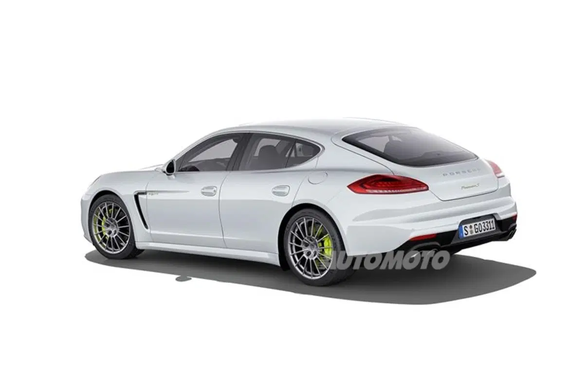 Porsche prosegue l’offensiva sul plug-in hybrid (5)