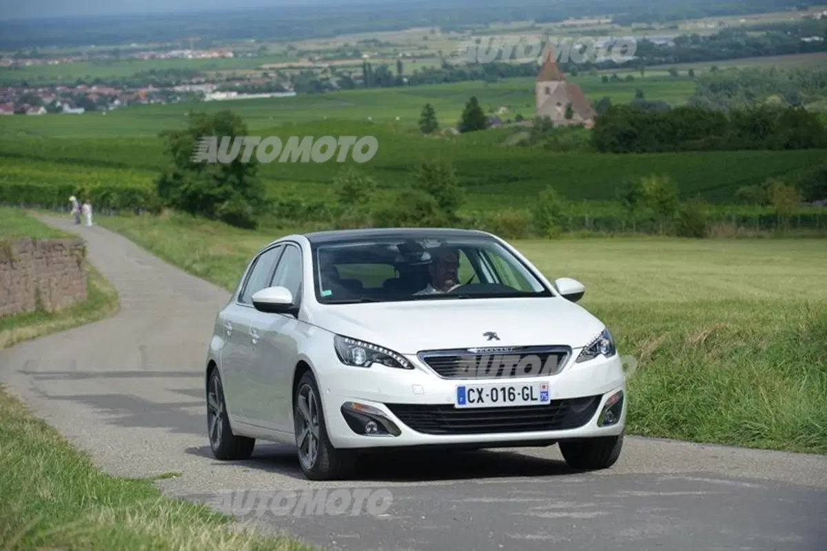 Peugeot 308 1.2 Pure Tech (8)