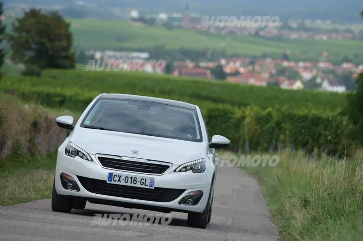 Peugeot 308 1.2 Pure Tech (12)