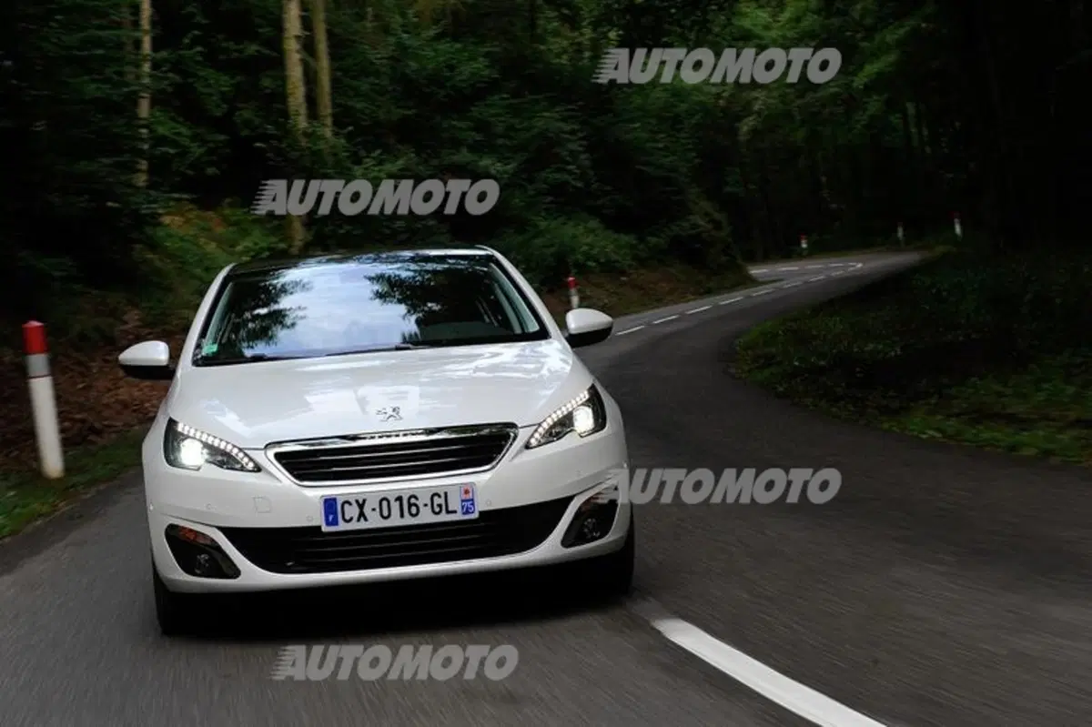 Peugeot 308 1.2 Pure Tech (13)