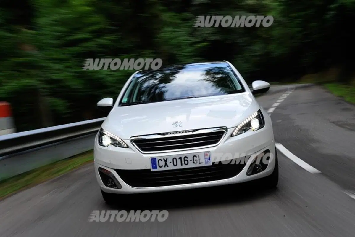 Peugeot 308 1.2 Pure Tech (15)