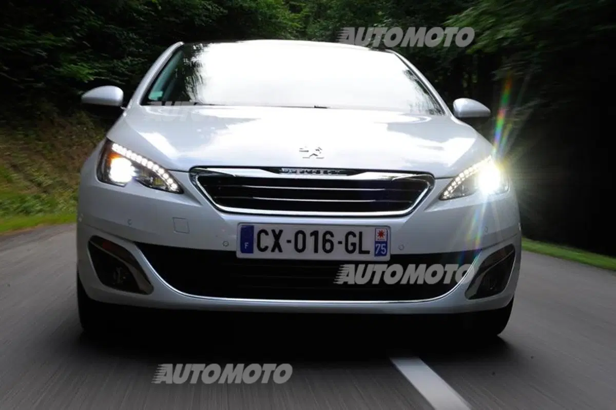 Peugeot 308 1.2 Pure Tech (17)