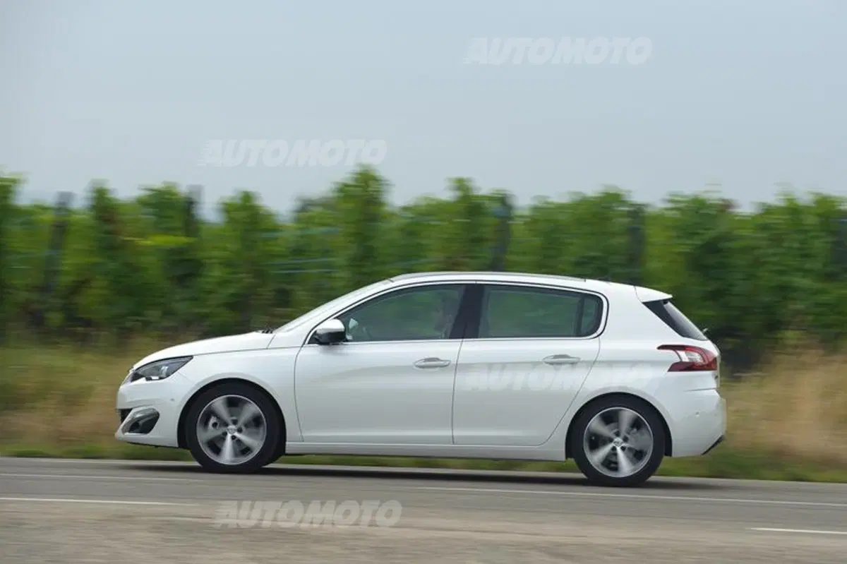 Peugeot 308 1.2 Pure Tech (20)