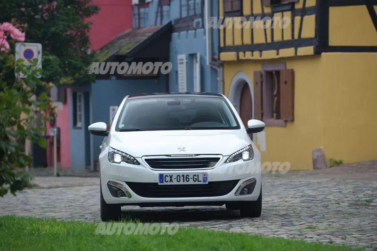 Peugeot 308 1.2 Pure Tech (23)