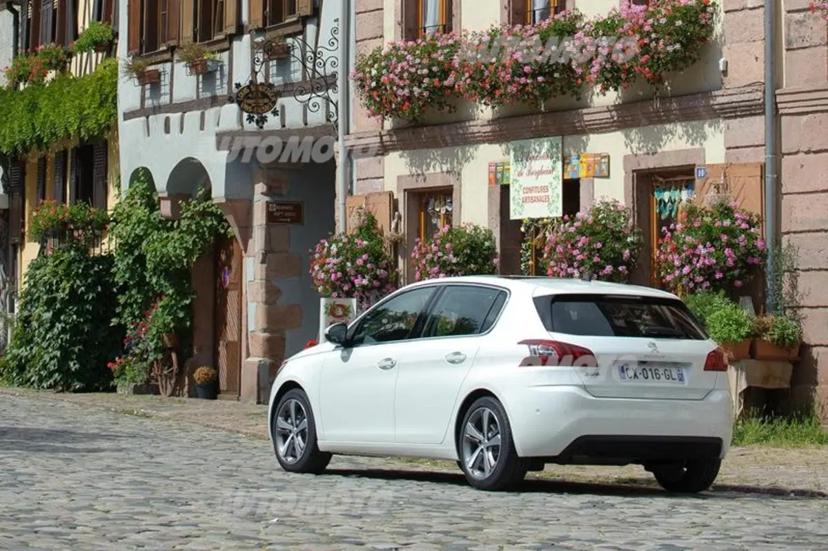 Peugeot 308 1.2 Pure Tech (26)