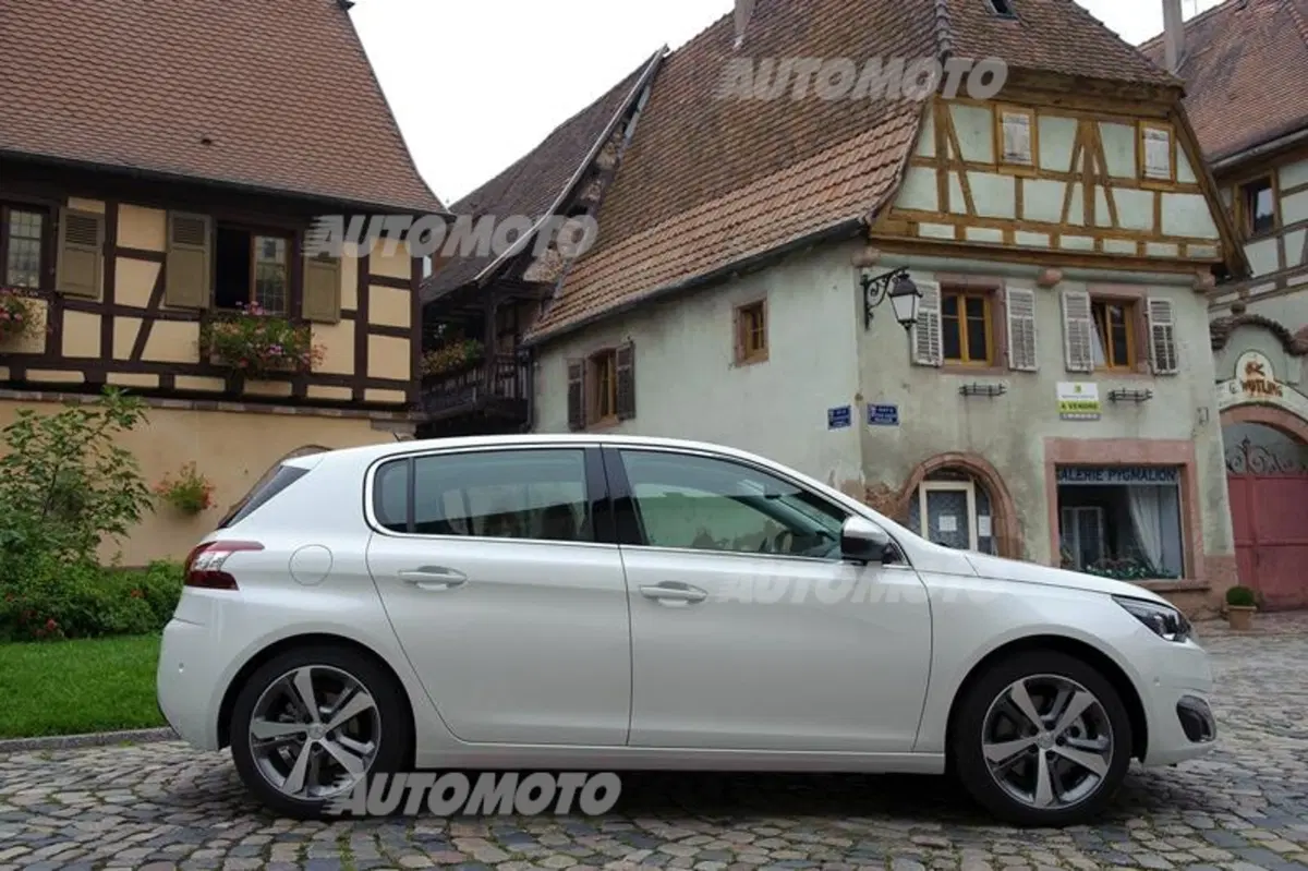 Peugeot 308 1.2 Pure Tech (34)