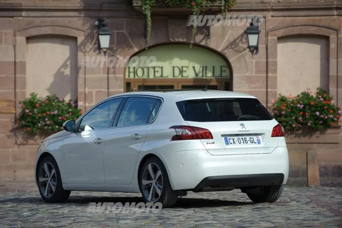 Peugeot 308 1.2 Pure Tech (38)