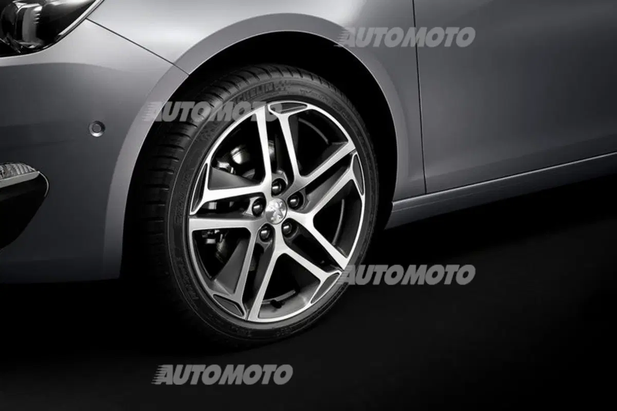 Peugeot 308 1.2 Pure Tech (44)