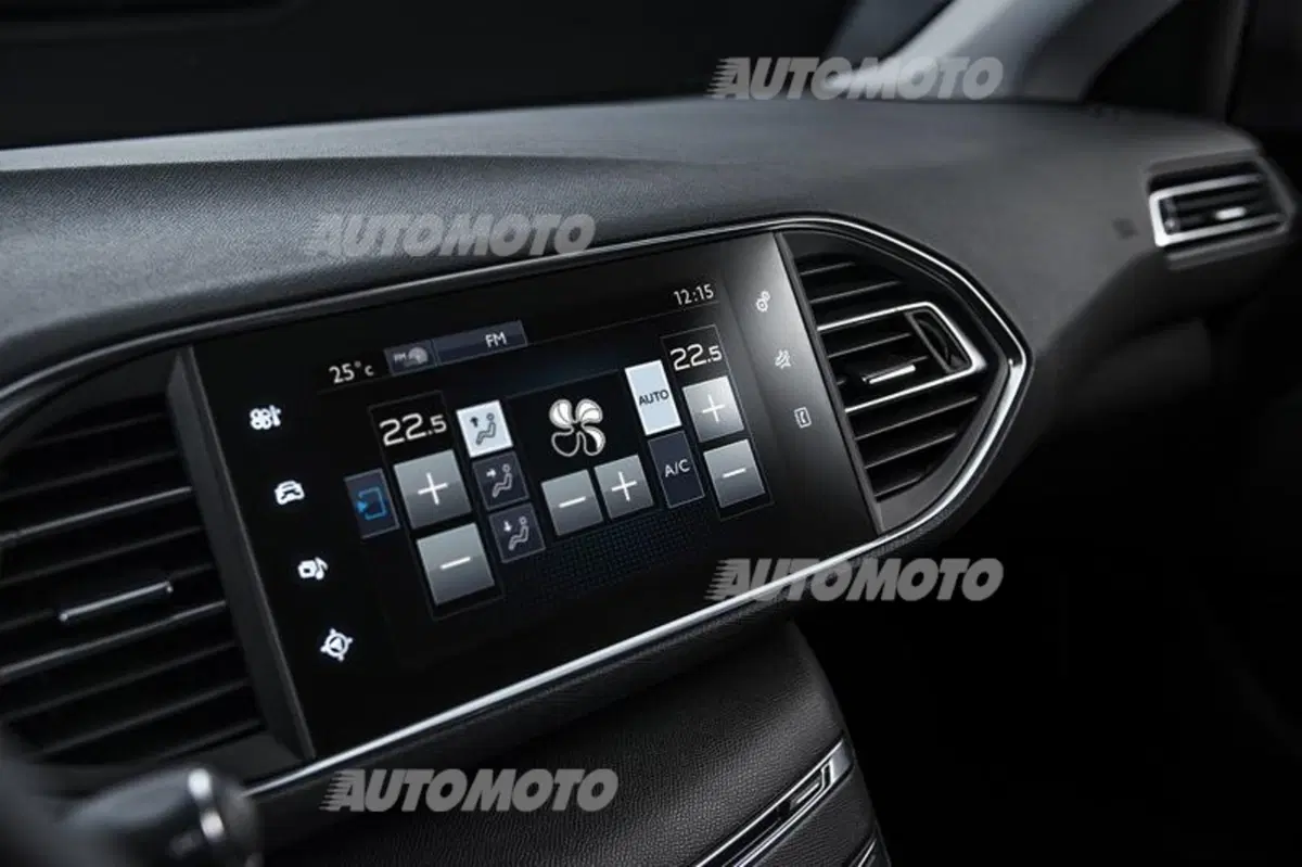 Peugeot 308 1.2 Pure Tech (51)