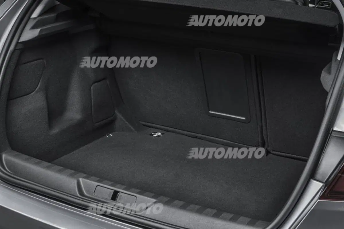 Peugeot 308 1.2 Pure Tech (56)