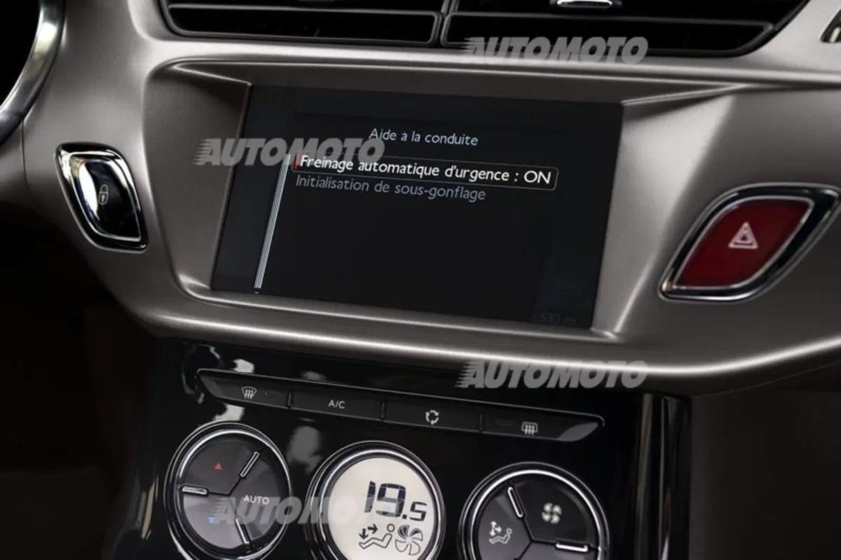 DS 3 e DS 3 Cabrio restyling (32)