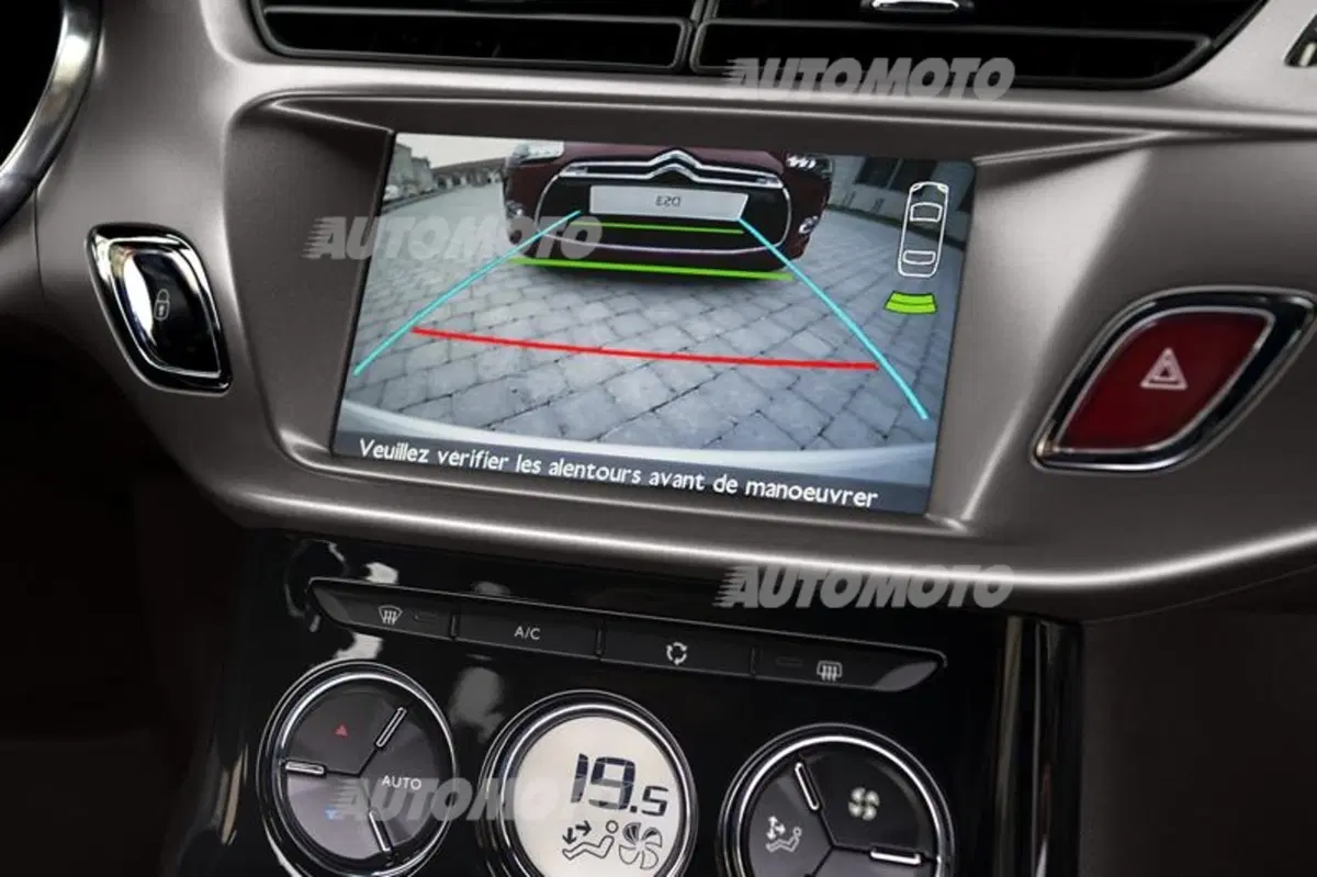 DS 3 e DS 3 Cabrio restyling (33)