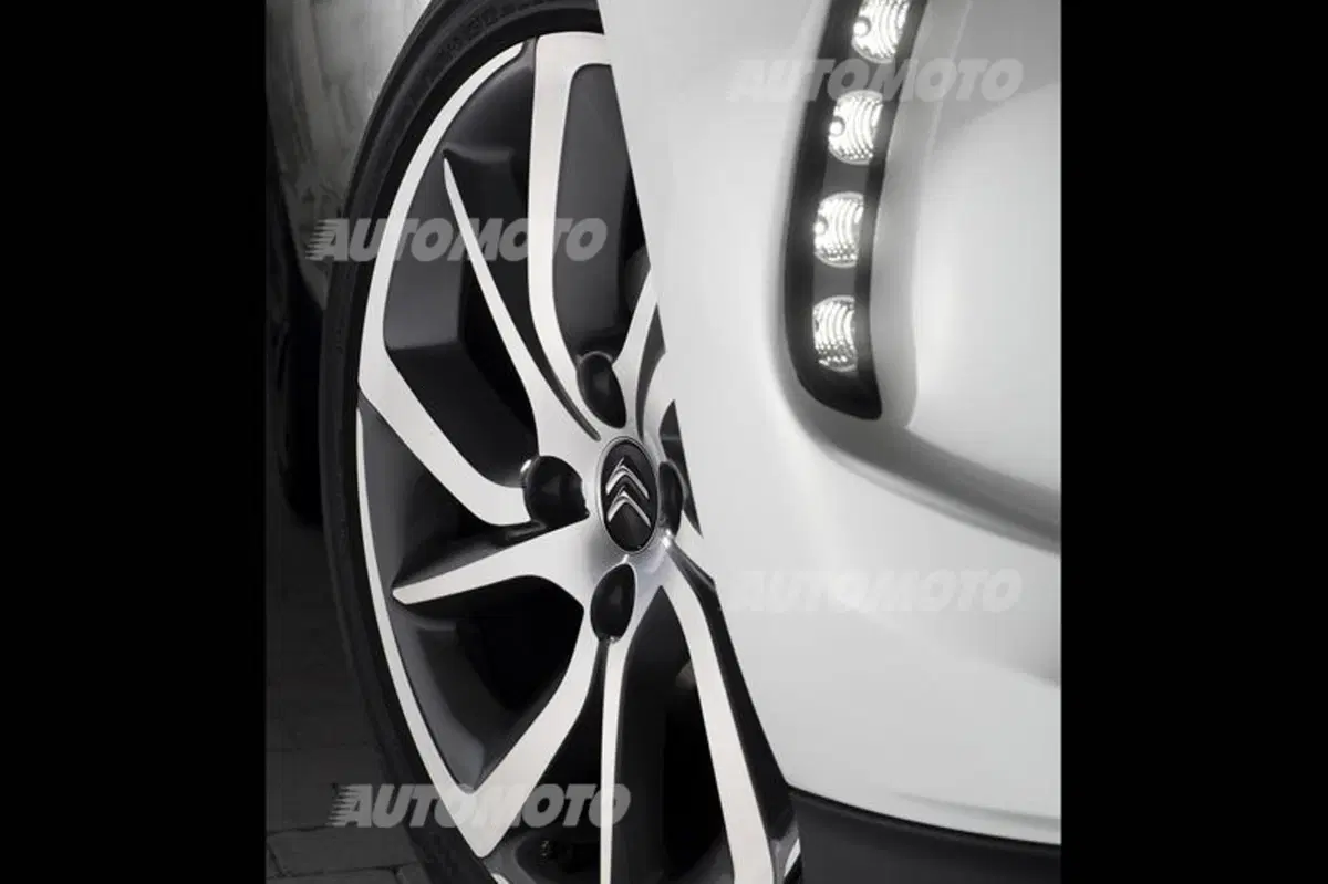 DS 3 e DS 3 Cabrio restyling (46)