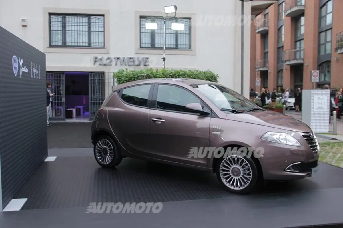 Lancia Ypsilon Elle: presentata a Milano la “top di gamma al femminile” (5)