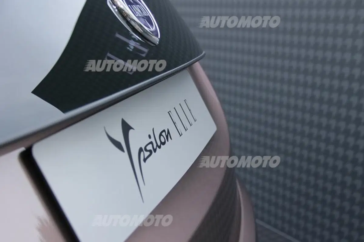 Lancia Ypsilon Elle: presentata a Milano la “top di gamma al femminile” (13)