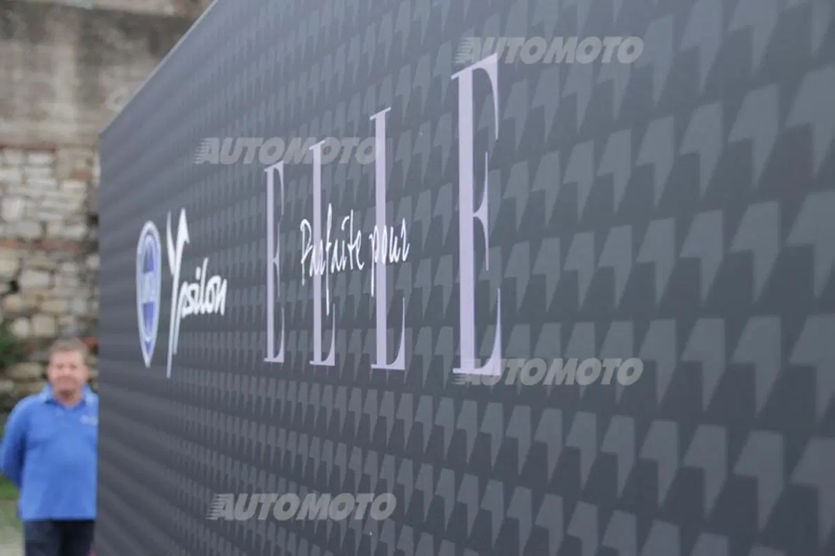 Lancia Ypsilon Elle: presentata a Milano la “top di gamma al femminile” (19)