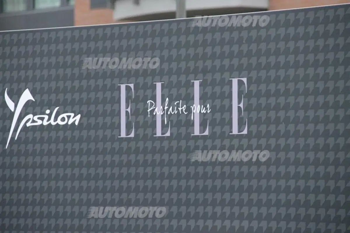 Lancia Ypsilon Elle: presentata a Milano la “top di gamma al femminile” (22)