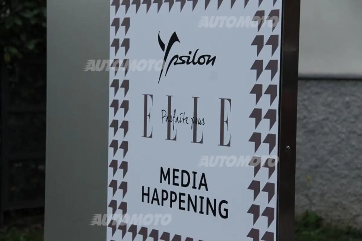 Lancia Ypsilon Elle: presentata a Milano la “top di gamma al femminile” (23)